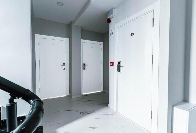 Lux Apart At Terrace