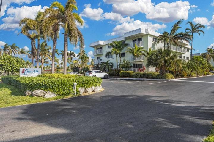 Paradise Awaits You At Key Colony Beach
