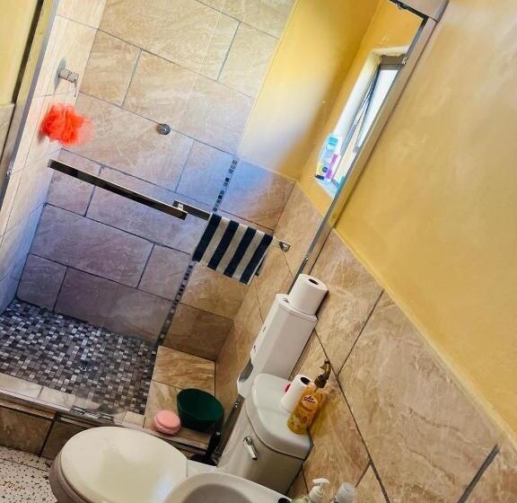 פנסיון Eliza Guest House