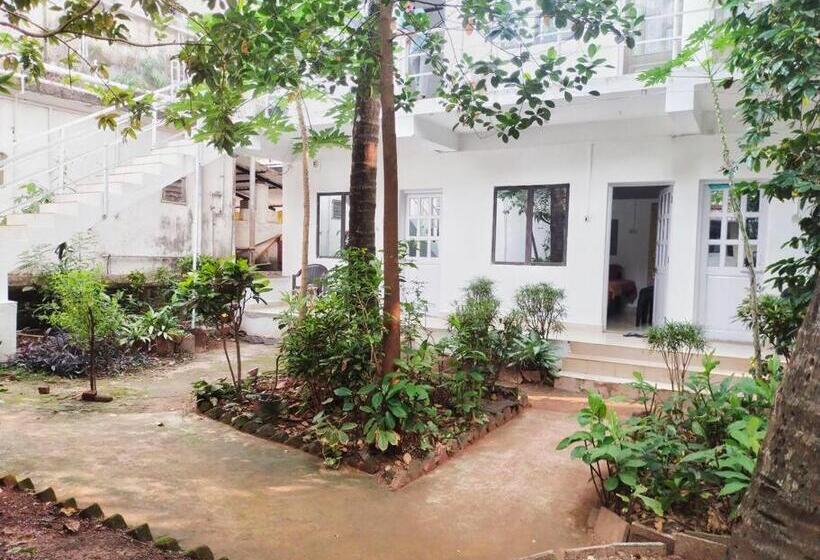 ペンション Euphoria Stays In Anjuna