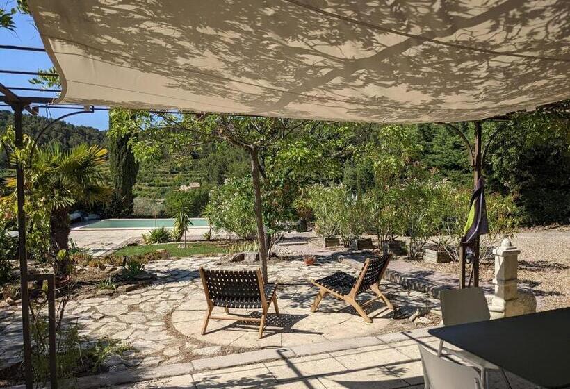 Пансион Provençal House Between Sea And Vineyards