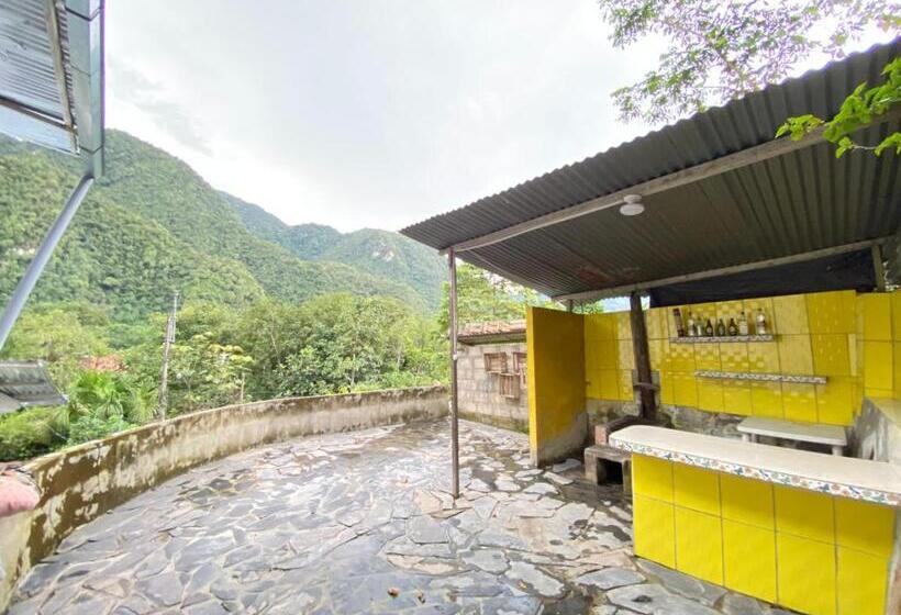 Пансион Garden Hostel Tingo María