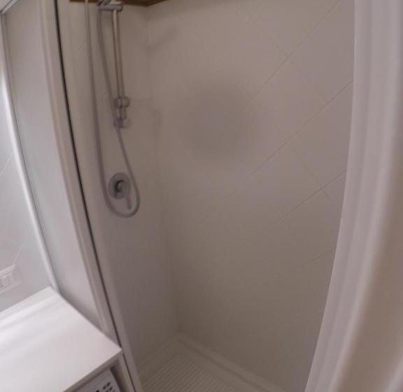 پانسیون Garibaldi Guest House