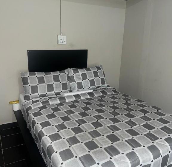 פנסיון Happy Time Guest Houses