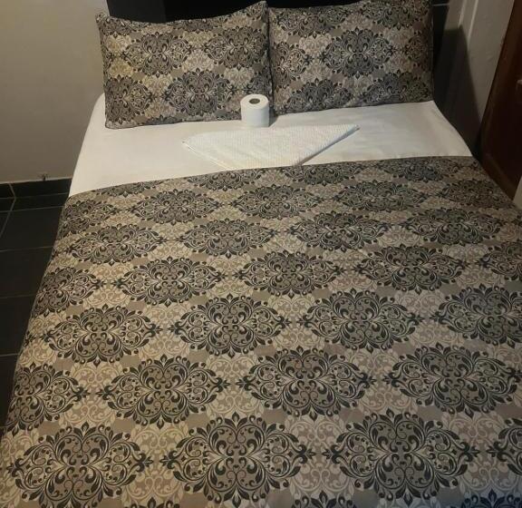 膳宿费 Happy Time Guest Houses