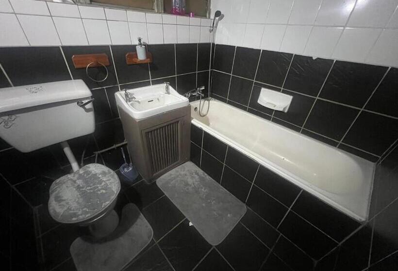 膳宿费 Happy Time Guest Houses