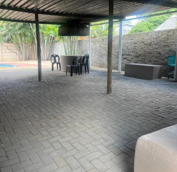 膳宿费 Happy Time Guest Houses