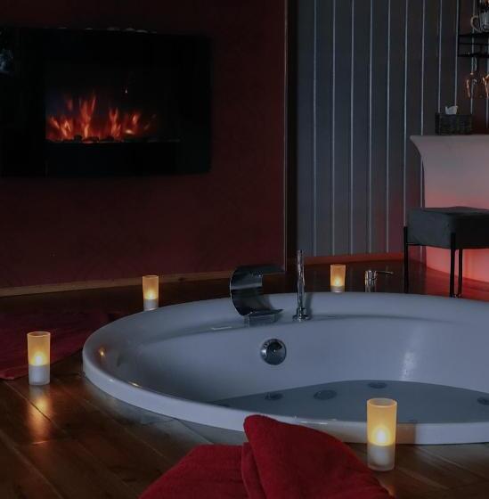 پانسیون L Eden   Suite Privative Avec Jacuzzi Et Sauna