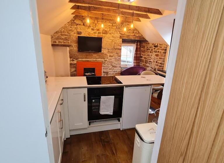 Пансион Ness City Cottage Attic Apartment