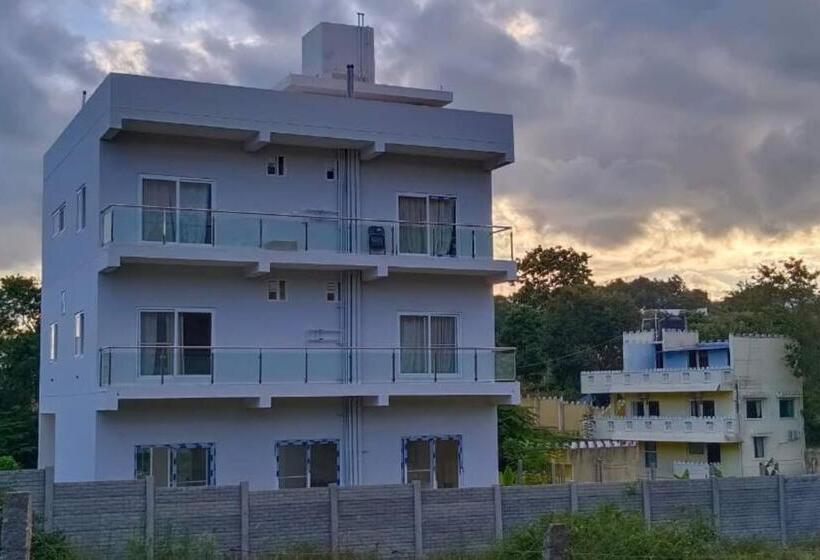 פנסיון Prs Creek Side Home Stay Villa