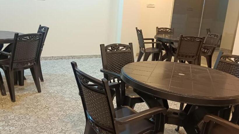 פנסיון Prs Creek Side Home Stay Villa