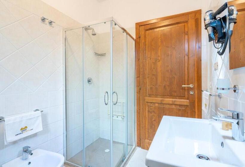 Residence With Swimming Pool In Badesi, Apartments With Air Conditioning And Private Outdoor Area