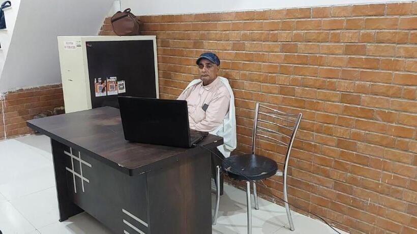 Hotel O Sirsa Hotel & Guest House