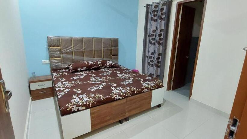 Hotel O Sirsa Hotel & Guest House