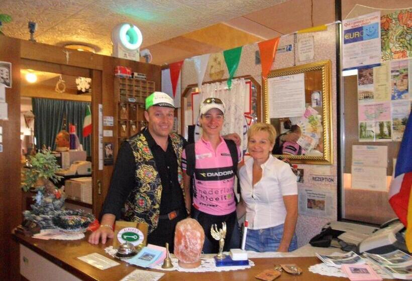 Albergo Motel Dosdè B&b