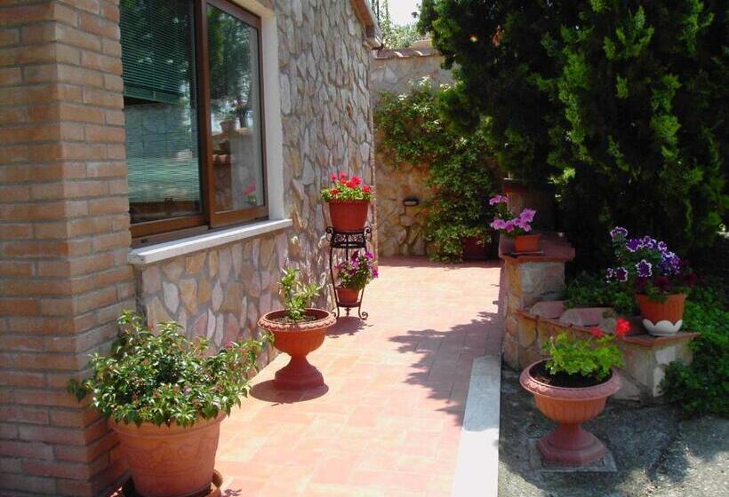 مبيت وإفطار Agriturismo Poggio Del Drago