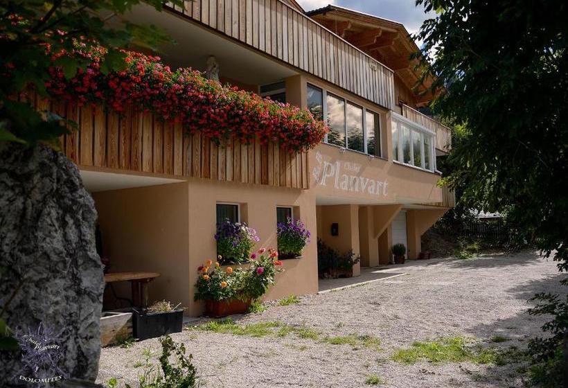 Aamiaismajoitus (B&B) Chalet Planvart