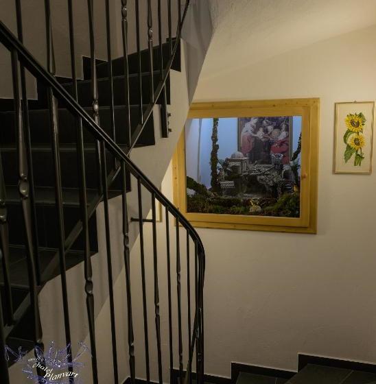 Aamiaismajoitus (B&B) Chalet Planvart