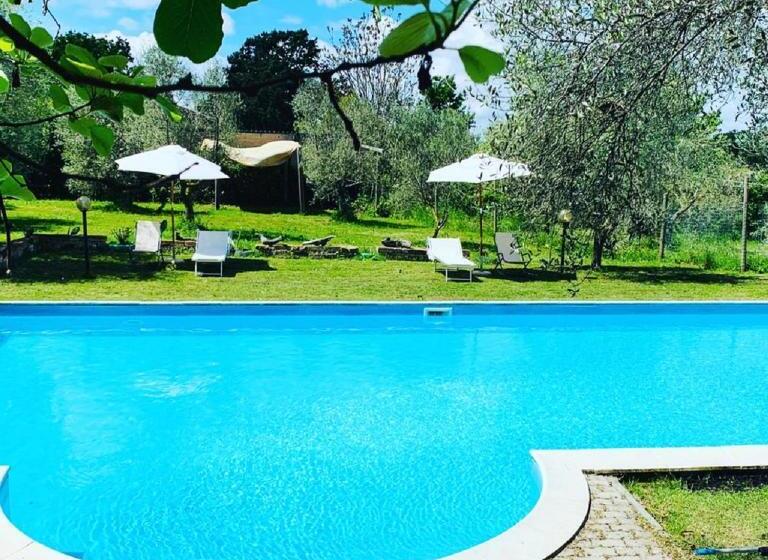 تختخواب و صبحانه Maremma Nel Tufo