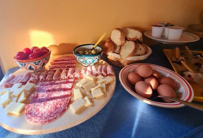 住宿加早餐  Due Passi Dal Centro