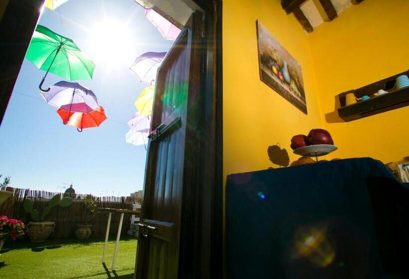 住宿加早餐  Due Passi Dal Centro