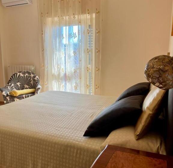 住宿加早餐  I Lecci Guesthouse