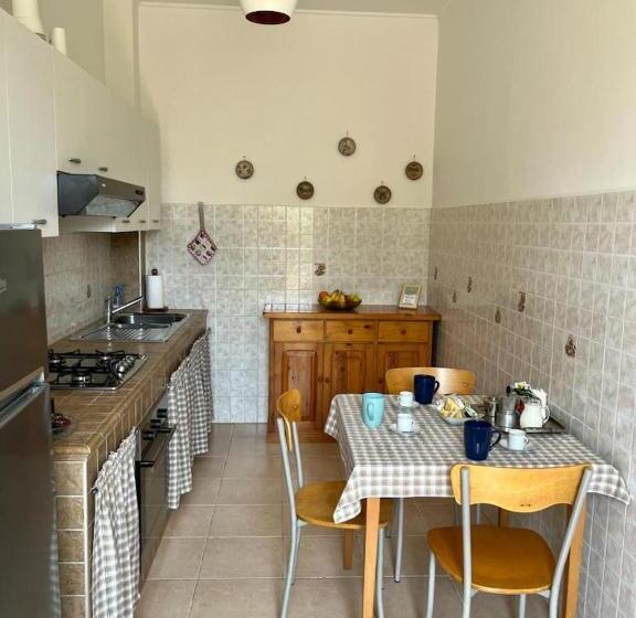 住宿加早餐  I Lecci Guesthouse