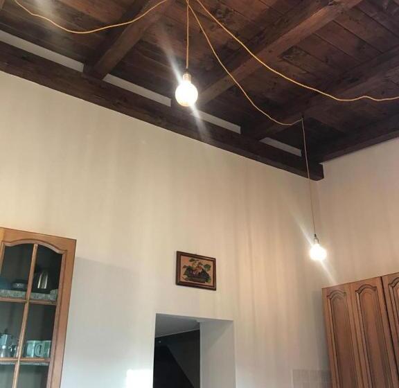 住宿加早餐  I Lecci Guesthouse