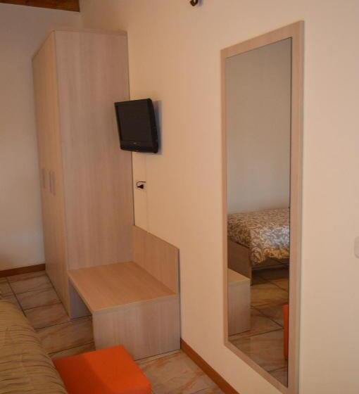 ベッドアンドブレックファースト La Contrada