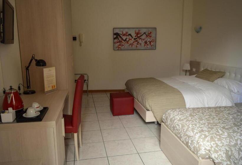 ベッドアンドブレックファースト La Contrada