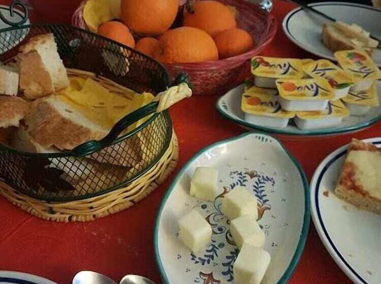 Bed and Breakfast La Piazzetta