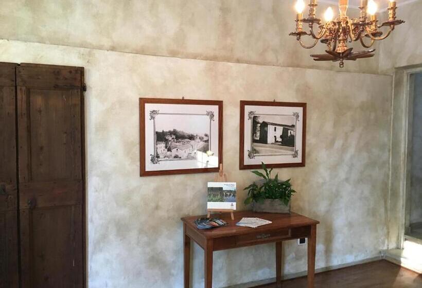 ベッドアンドブレックファースト La Rocchetta