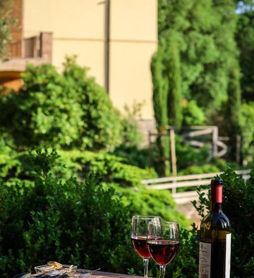 مبيت وإفطار Madonna del Poggio