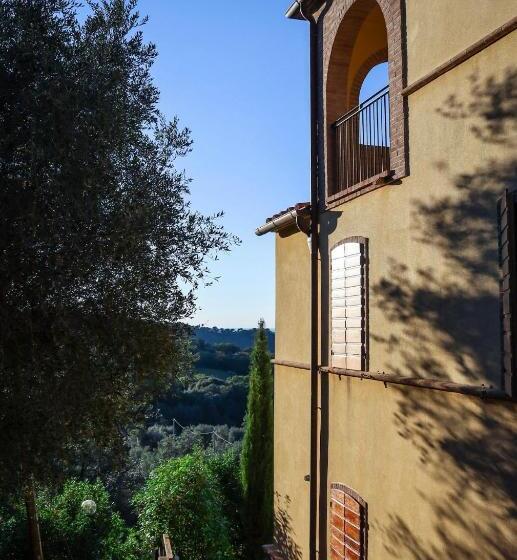 مبيت وإفطار Madonna del Poggio