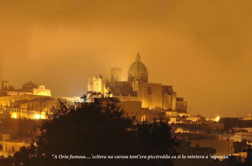 住宿加早餐  Messapia