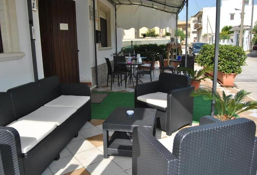 住宿加早餐  Messapia