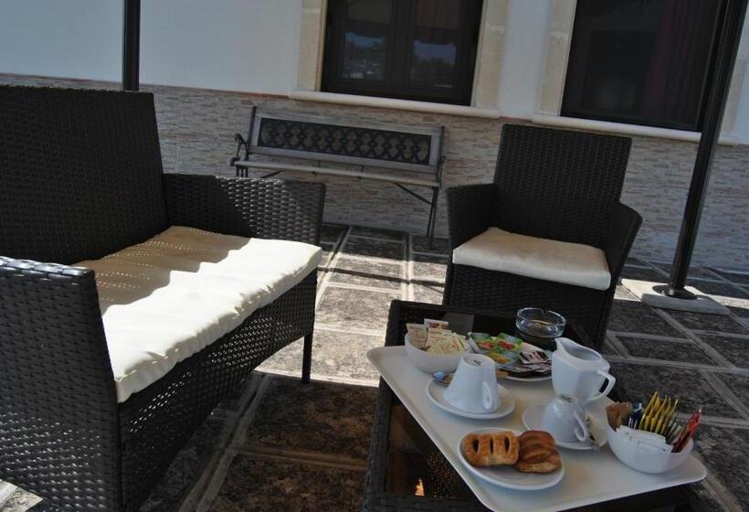 住宿加早餐  Messapia