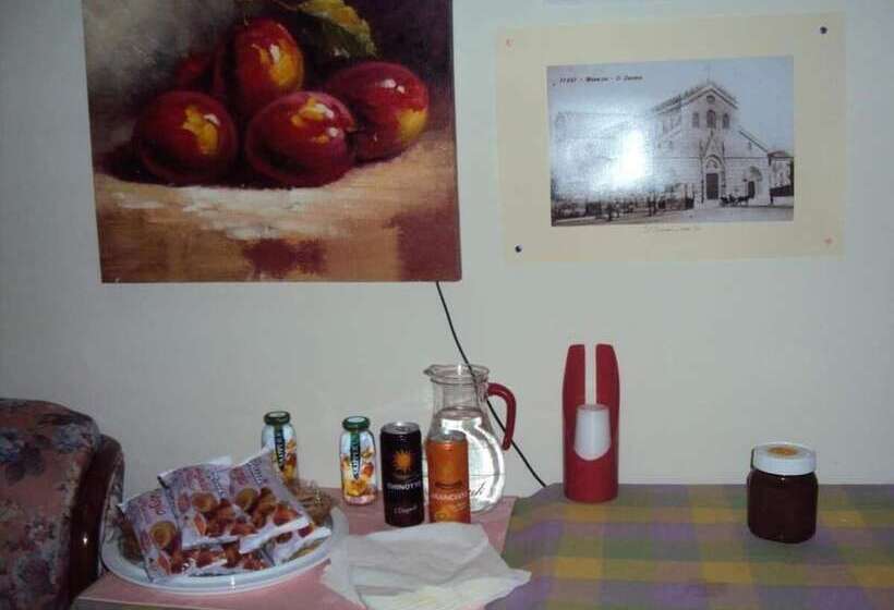 تختخواب و صبحانه Mirage