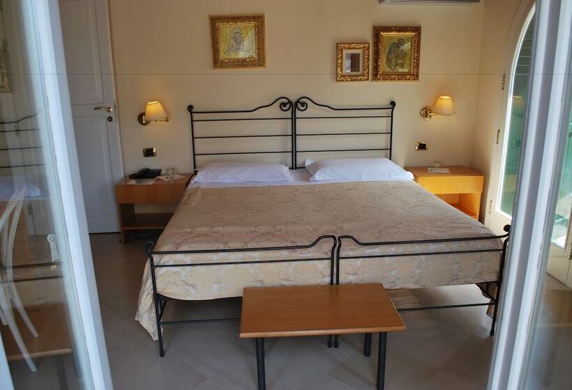 צימר Palazzo Sottile Meninni   Classics Experience