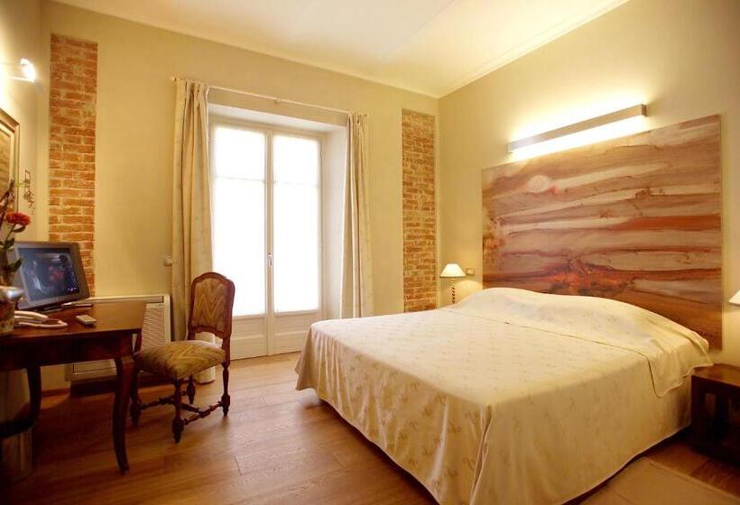 Bed and Breakfast Rocche Costamagna Art Suites