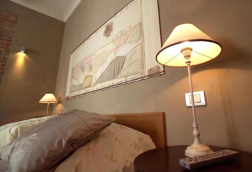 Bed and Breakfast Rocche Costamagna Art Suites