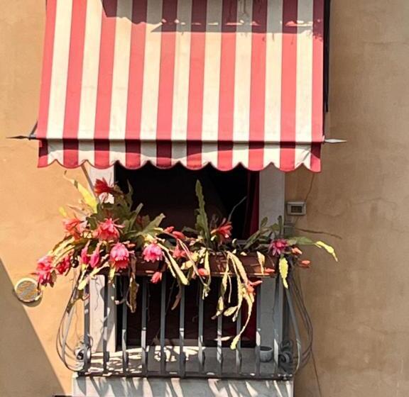 Bed and Breakfast The Tower Of The Old King