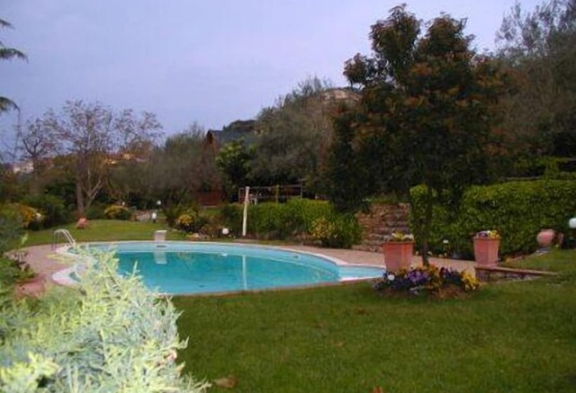 ベッドアンドブレックファースト Villa Clementine