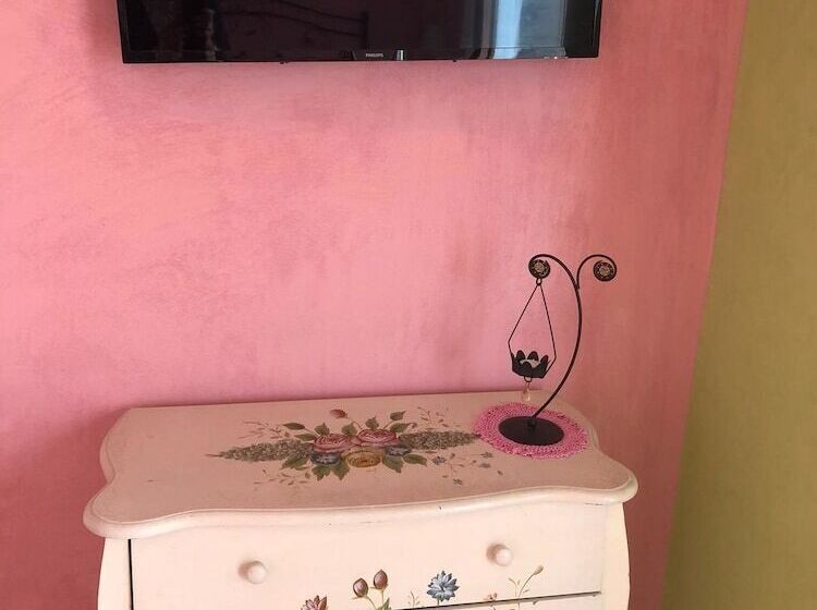 住宿加早餐  Villa Gaia   Luxury Villa, Pool & Wellness Rooms