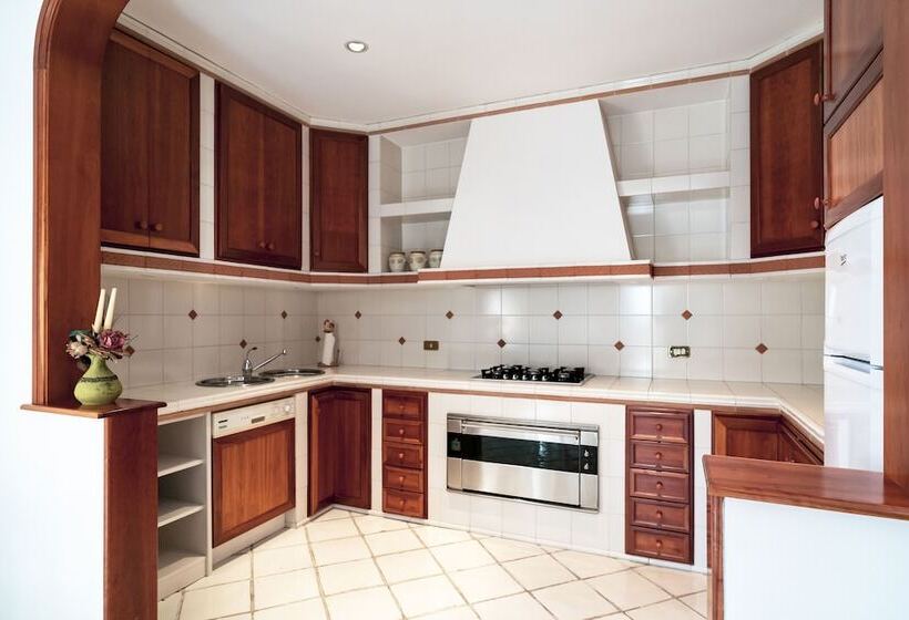 مبيت وإفطار Villa Laura