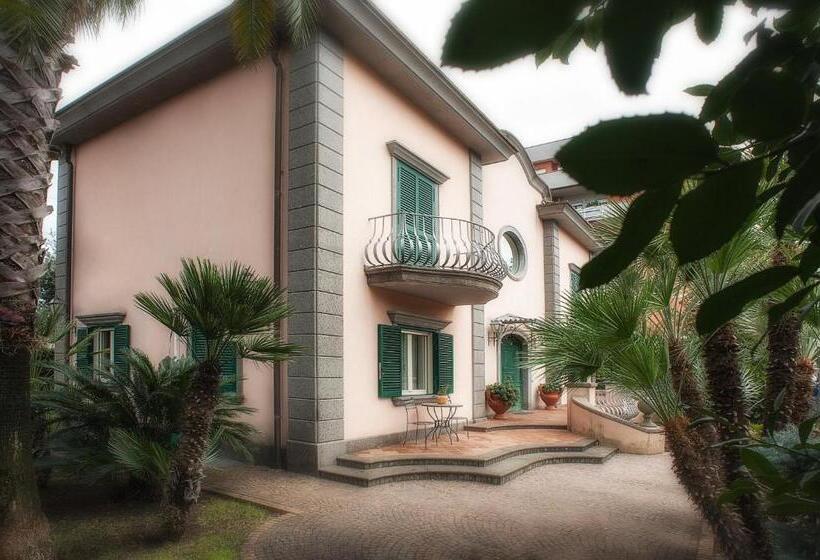 مبيت وإفطار Villa Laura