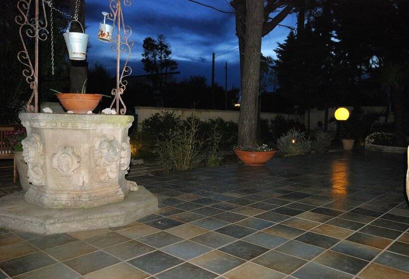 مبيت وإفطار Villa Quattro Pini