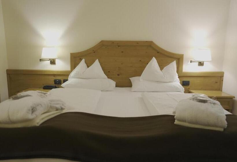 בית מלון כפרי Al Parco