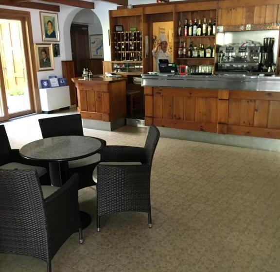 ホテル Albergo Breglia