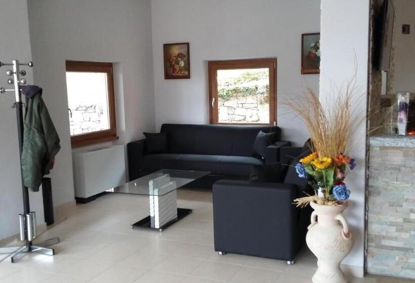 Отель Albergo Breglia